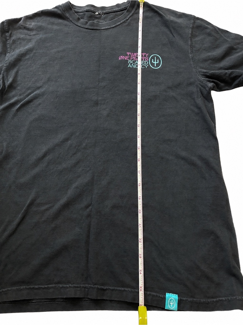 Official TØP Black Graphic Shirt - Picture 4 of 5
